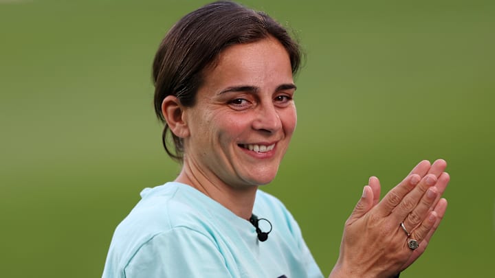 Renée Slegers voit une arrivée de taille du côté d'Arsenal. Renée Slegers voit une arrivée de taille du côté d'Arsenal.