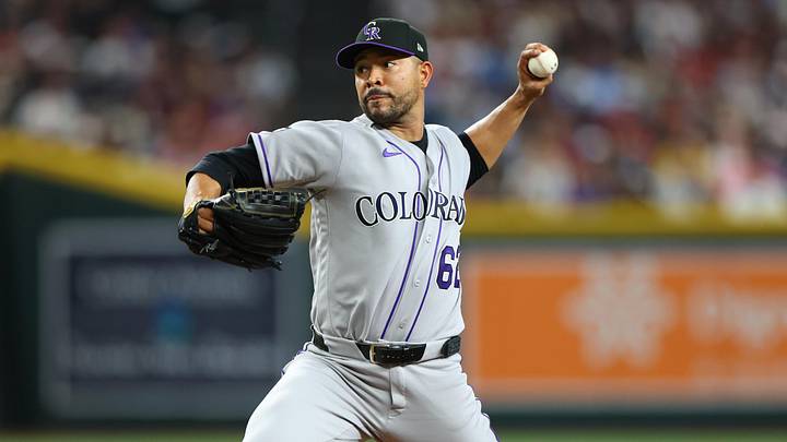 Colorado Rockies pitcher Jose Quintana (62) throws against the Arizona Diamondbacks.