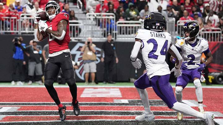 Oct 11, 2026; Atlanta, Georgia, USA; Atlanta Falcons tight end Kyle Pitts Sr. (8) catches a touchdown against Baltimore Ravens safety Malaki Starks (24) and cornerback Nate Wiggins (2) during the second quarter at Mercedes-Benz Stadium. Mandatory Credit: Dale Zanine-Imagn Images Oct 11, 2026; Atlanta, Georgia, USA; Atlanta Falcons tight end Kyle Pitts Sr. (8) catches a touchdown against Baltimore Ravens safety Malaki Starks (24) and cornerback Nate Wiggins (2) during the second quarter at Mercedes-Benz Stadium. Mandatory Credit: Dale Zanine-Imagn Images