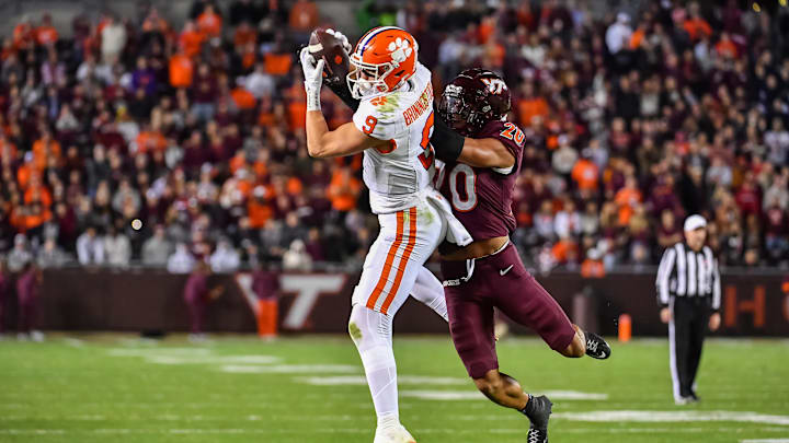 Nov 9, 2024; Blacksburg, Virginia, USA; Clemson Tigers tight end Jake Briningstool (9) catches a pass.
