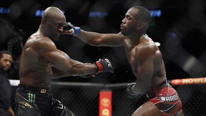 Aug 20, 2022; Salt Lake City, Utah, USA; Kamaru Usman (red gloves) fights Leon Edwards (blue gloves)