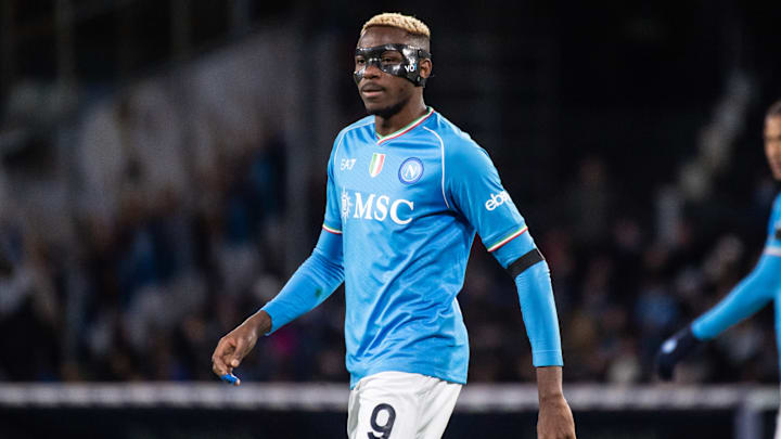 Victor Osimhen lâche sa colère sur l'agent d'un autre joueur du club napolitain