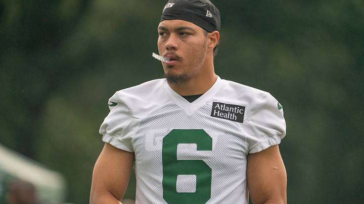 New York Jets safety Dane Belton (6) warms up during a practice for the New York Jets at their training facility on Wednesday, July 29, 2026, in Florham Park. New York Jets safety Dane Belton (6) warms up during a practice for the New York Jets at their training facility on Wednesday, July 29, 2026, in Florham Park.