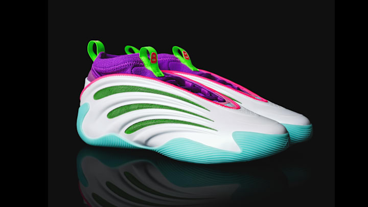 The adidas Harden Vol 9 "JDUB" colorway is available on sneaker resale websites.