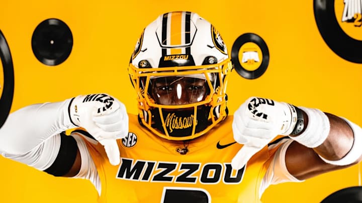 2026 CB Nick Hankins while on his official visit to Missouri