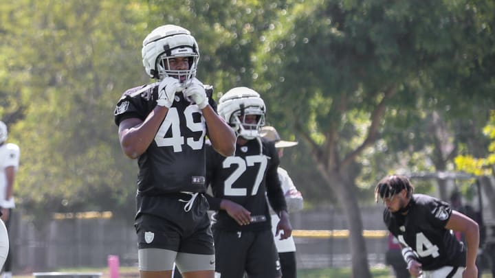 Las Vegas Raiders DE Charles Snowden Las Vegas Raiders DE Charles Snowden