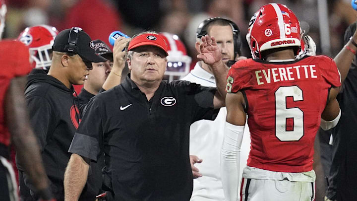 Sep 27, 2025; Athens, Georgia, USA; Georgia Bulldogs head coach Kirby Smart reacts with defensive back Daylen Everette (6) in the first half against the Alabama Crimson Tide at Sanford Stadium. Mandatory Credit: Brett Davis-Imagn Images Sep 27, 2025; Athens, Georgia, USA; Georgia Bulldogs head coach Kirby Smart reacts with defensive back Daylen Everette (6) in the first half against the Alabama Crimson Tide at Sanford Stadium. Mandatory Credit: Brett Davis-Imagn Images