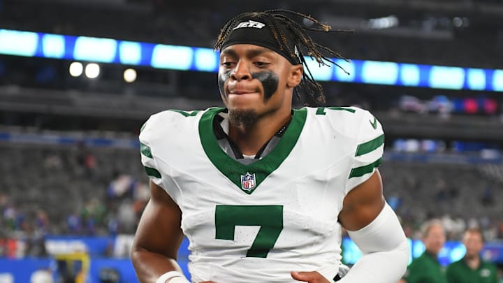 New York Jets quarterback Justin Fields 