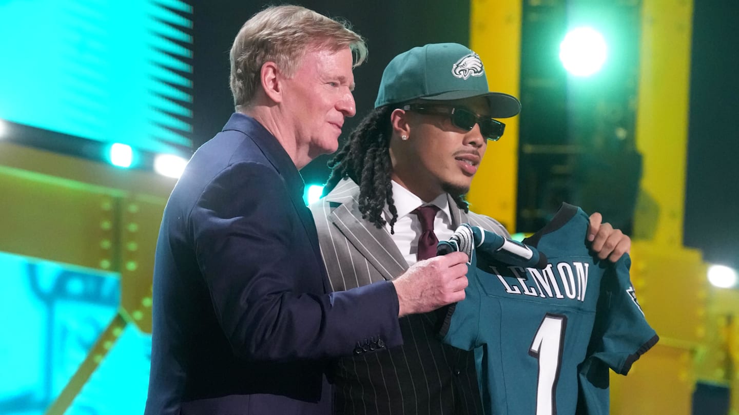 NFL Draft Round 1 Winners and Losers: Eagles Get Great Value, Cardinals Make a Reach