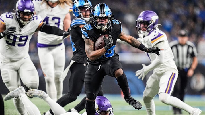 Detroit Lions running back Jahmyr Gibbs (26) runs against Minnesota Vikings during the first half at Ford Field in Detroit on Sunday, Jan. 5, 2025.