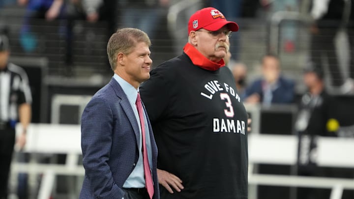 Chiefs' executive Ted Crews is joining the Chicago Bears in a prominent front office role