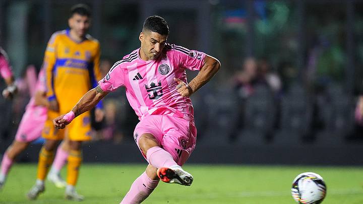 Luis Suárez le dio el triunfo al Inter Miami sobre los Tigres con dos penaltis. Luis Suárez le dio el triunfo al Inter Miami sobre los Tigres con dos penaltis.