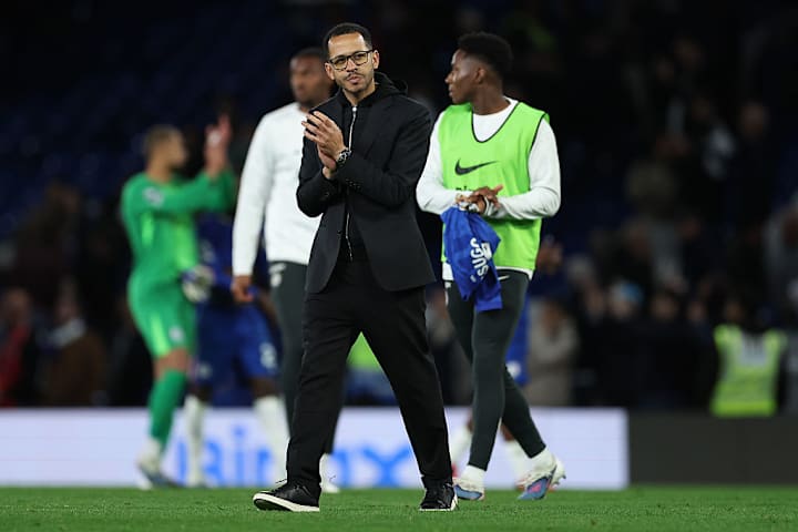 เลียม โรเซนิออร์