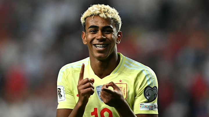 Lamine Yamal sous le maillot de l'Espagne lors du rassemblement international de septembre