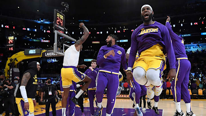 Lakers buscarán su primera victoria