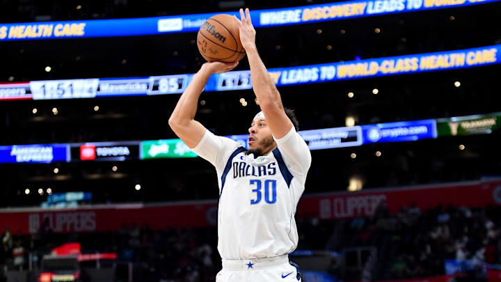 Dallas Mavericks v Los Angeles Clippers