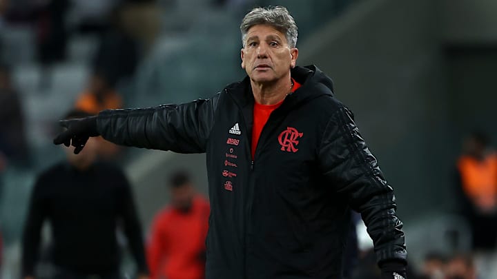 Renato Gaúcho escalou Rodrigo Caio e David Luiz como titulares da zaga no último jogo do Fla