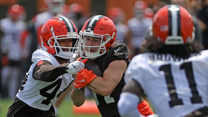 Cleveland Browns wide receiver Luke Floriea (37) pushes for yards against cornerback Anthony Kendall (44) during practice at NFL minicamp, Tuesday, June 10, 2025, in Berea, Ohio. [Jeff Lange/Beacon Journal]
