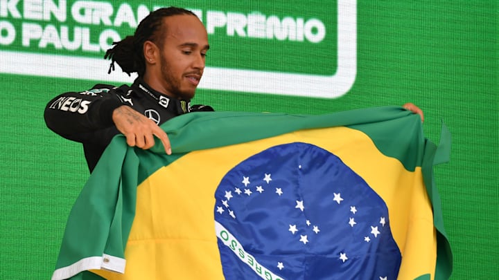 Lewis Hamilton cuando consiguió el podio en una de las ediciones del Gran Premio de Sao Paulo de la Fórmula 1