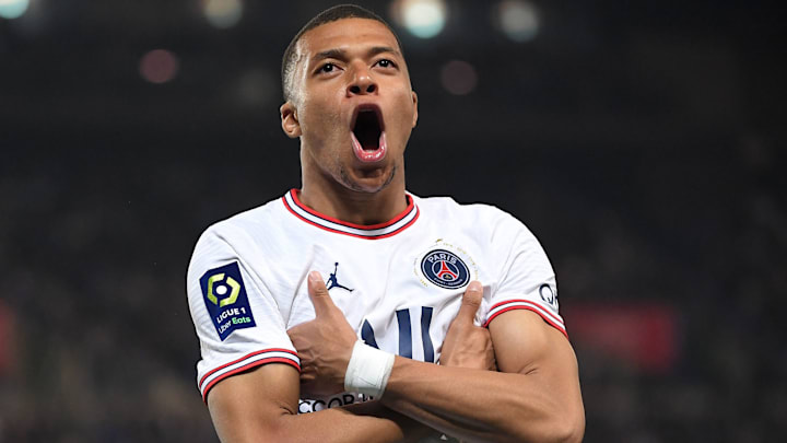 TOPSHOT-FBL-FRA-LIGUE1-STRASBOURG-PSG
