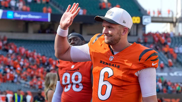 Cincinnati Bengals quarterback Jake Browning (6) waves to fans after the fourth quarter of the NFL Week 2 game between the Cincinnati Bengals and the Jacksonville Jaguars at Paycor Stadium in downtown Cincinnati on Sunday, Sept. 14, 2025. The Bengals came back from a halftime deficit to win 31-27.