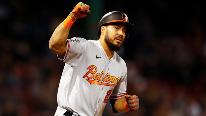 Anthony Santander superó a Bryan Reynolds en algunas estadísticas de productividad, así que también encajaría en los Yankees 