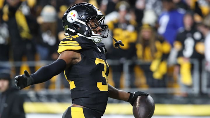 Oct 28, 2024; Pittsburgh, Pennsylvania, USA; Pittsburgh Steelers cornerback Beanie Bishop Jr. (31) celebrates his interception against the New York Giants during the fourth quarter at Acrisure Stadium. Mandatory Credit: Charles LeClaire-Imagn Images