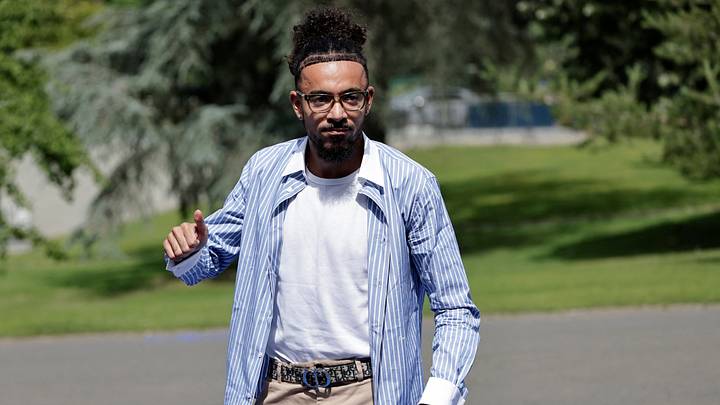 Malo Gusto, latéral droit de l'équipe de France, à son arrivée à Clairefontaine vendredi dernier Malo Gusto, latéral droit de l'équipe de France, à son arrivée à Clairefontaine vendredi dernier