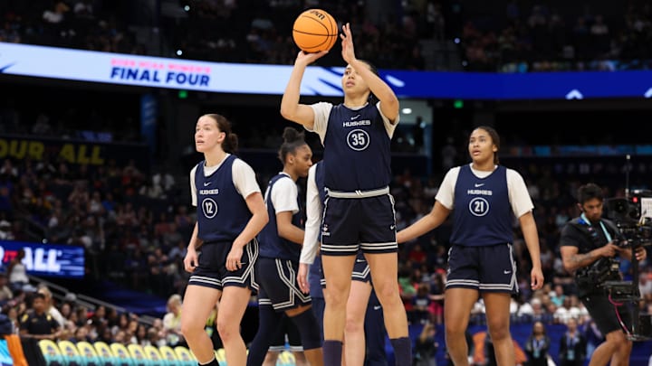 Apr 5, 2025; Tampa, FL, USA; UConn Huskies guard Azzi Fudd (35) practices before the NCAA Woman’s Final at Amalie Arena. Mandatory Credit: Nathan Ray Seebeck-Imagn Images Apr 5, 2025; Tampa, FL, USA; UConn Huskies guard Azzi Fudd (35) practices before the NCAA Woman’s Final at Amalie Arena. Mandatory Credit: Nathan Ray Seebeck-Imagn Images