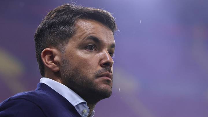 El entrenador argentino durante el partido entre Atlas y Cruz Azul.