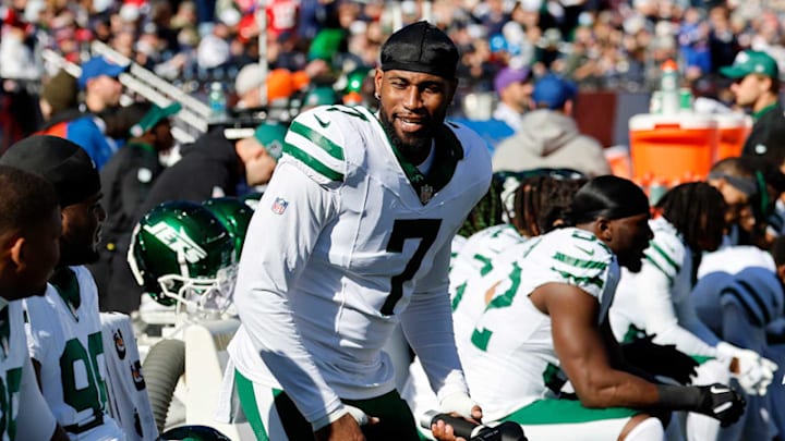 Haason Reddick during the New York Jets' game against the New England Patriots.