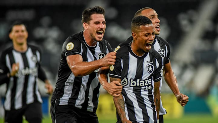 Tchê Tchê marcou o gol da vitória do Glorioso sobre o Red Bull Bragantino