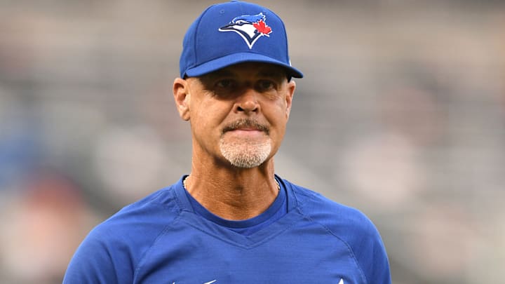 Pete Walker es el encargado del pitcheo en los Azulejos de Toronto