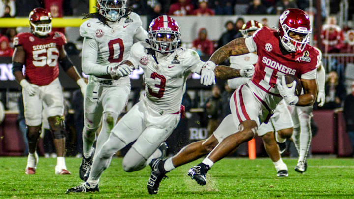 Oklahoma wide receiver Javonnie Gibson catches a pass against Alabama in the CFP.