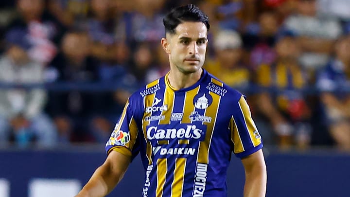 El defensa español Juanpe Ramírez llegó al San Luis en este A2025