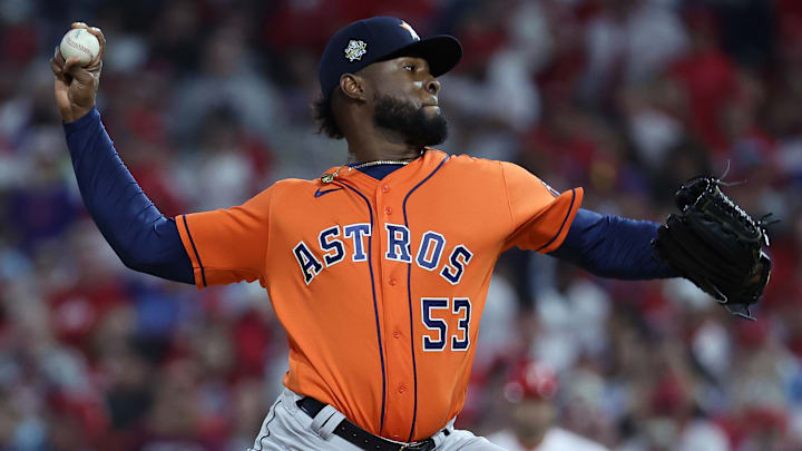 Javier firmó una extensión de contrato con Astros