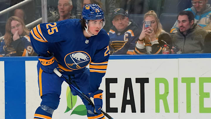St Louis Blues v Buffalo Sabres