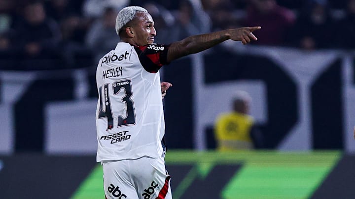 Wesley marcou o gol decisivo do Flamengo sobre o Red Bull Bragantino