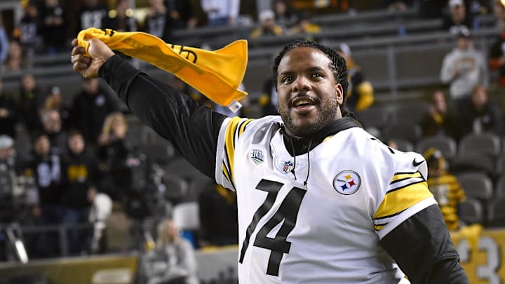 Dec 2, 2018; Pittsburgh, PA, USA; Pittsburgh Steelers former tackle Willie Colon waves a Terrible Towel during a recognition of the Super Bow XLIII team during halftime of the Steelers and Los Angeles Chargers game at Heinz Field. Mandatory Credit: Philip G. Pavely-Imagn Images Dec 2, 2018; Pittsburgh, PA, USA; Pittsburgh Steelers former tackle Willie Colon waves a Terrible Towel during a recognition of the Super Bow XLIII team during halftime of the Steelers and Los Angeles Chargers game at Heinz Field. Mandatory Credit: Philip G. Pavely-Imagn Images