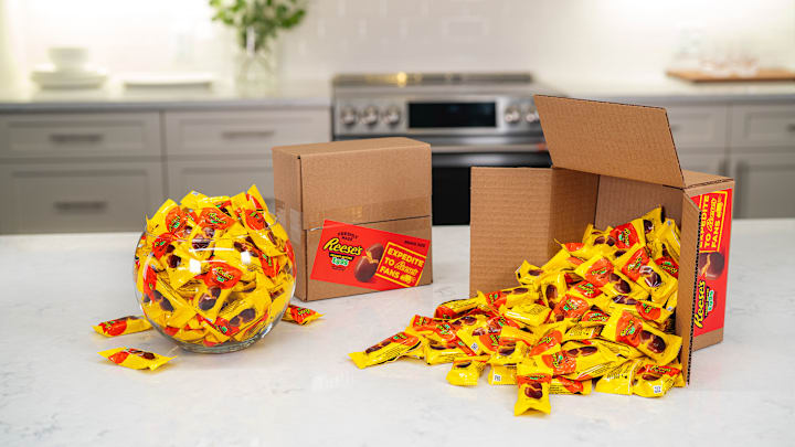 Reese's adds 3-pound Reese's Peanut Butter Egg box
