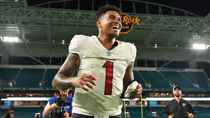 USA; Atlanta Falcons quarterback Tua Tagovailoa (1) reacts as he exits the field after the game against the Miami Dolphins at Hard Rock Stadium. Mandatory Credit: Sam Navarro-Imagn Images USA; Atlanta Falcons quarterback Tua Tagovailoa (1) reacts as he exits the field after the game against the Miami Dolphins at Hard Rock Stadium. Mandatory Credit: Sam Navarro-Imagn Images