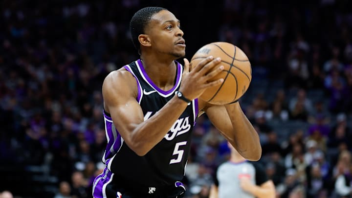 Kings point guard De’Aaron Fox could be on his way out of Sacramento. Kings point guard De’Aaron Fox could be on his way out of Sacramento.