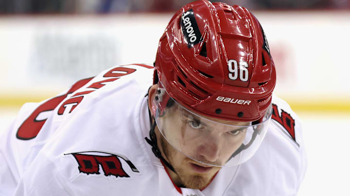 The Toronto Maple Leafs could be in line to land Jack Roslovic who remains a UFA at the moment.