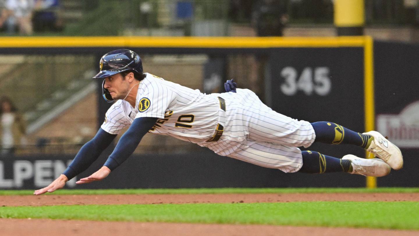 Sal Frelick's Baffling Brewers Season Leaves Need for Explan