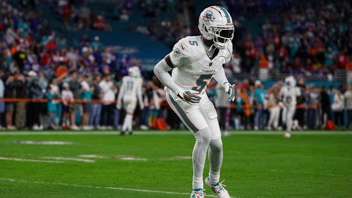 Buffalo Bills v Miami Dolphins