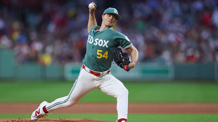 Aug 21, 2026; Boston, Massachusetts, USA; Boston Red Sox starting pitcher Sonny Gray (54) delivers a pitch during the first inning against the San Francisco Giants at Fenway Park. Mandatory Credit: Paul Rutherford-Imagn Images Aug 21, 2026; Boston, Massachusetts, USA; Boston Red Sox starting pitcher Sonny Gray (54) delivers a pitch during the first inning against the San Francisco Giants at Fenway Park. Mandatory Credit: Paul Rutherford-Imagn Images