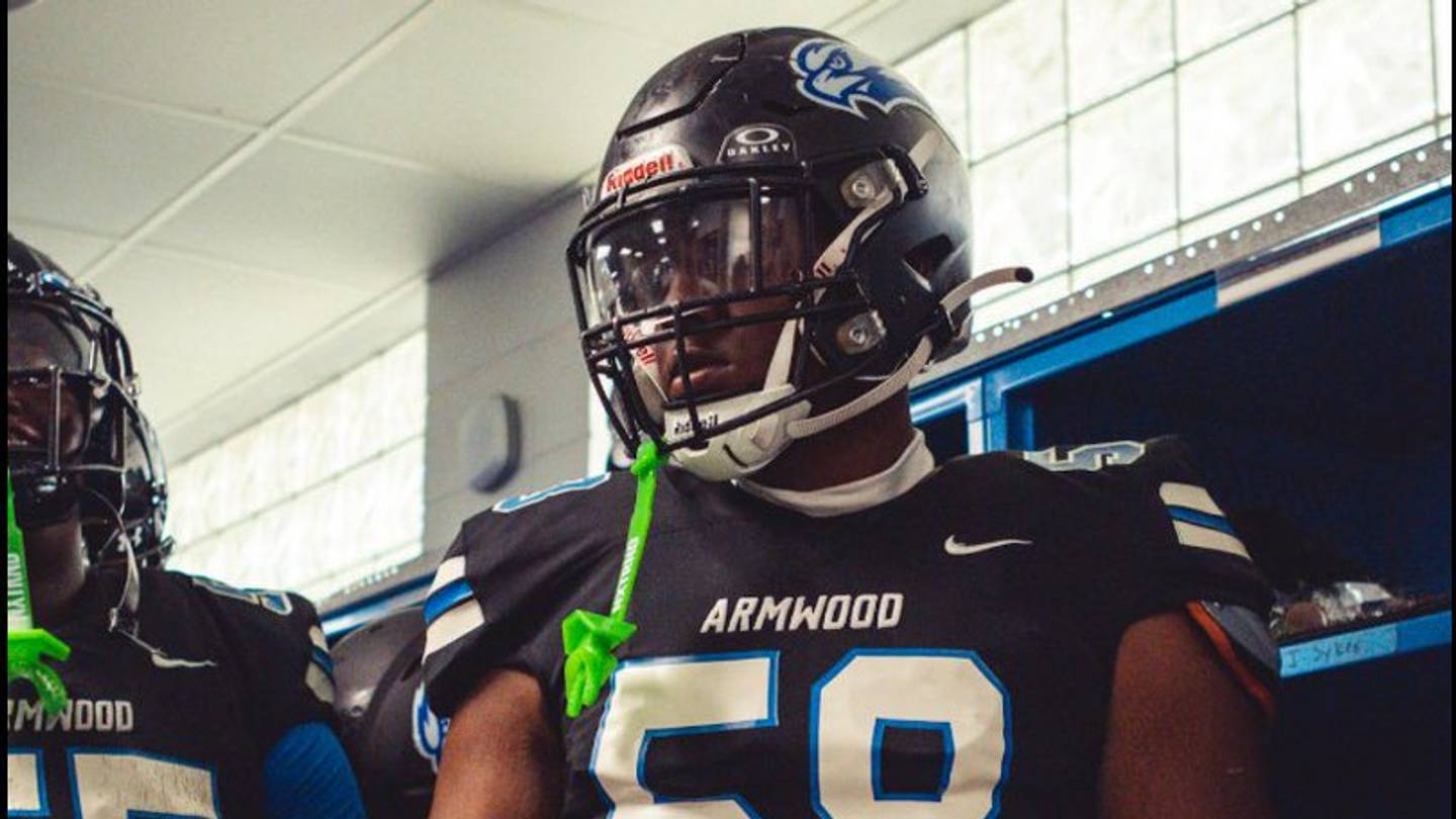 Arkansas Football Adds Commitment from 3 Star Offensive Lineman