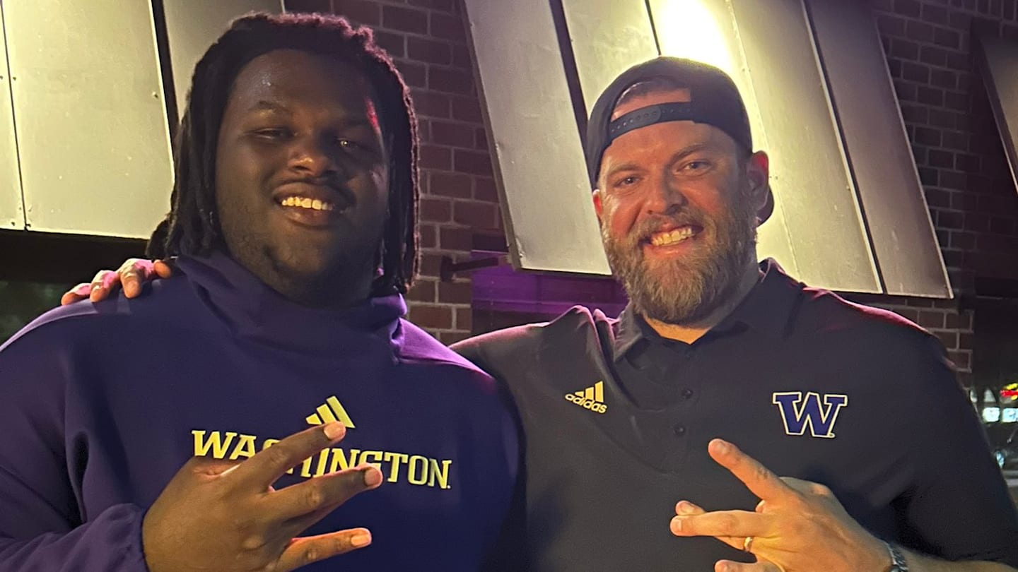 Arizona Lineman Sets Decision Date With UW Involved