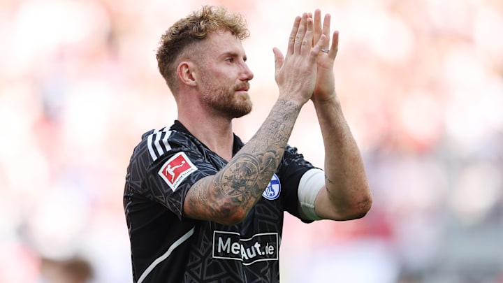 Erhält Ralf Fährmann einen Konkurrenten?