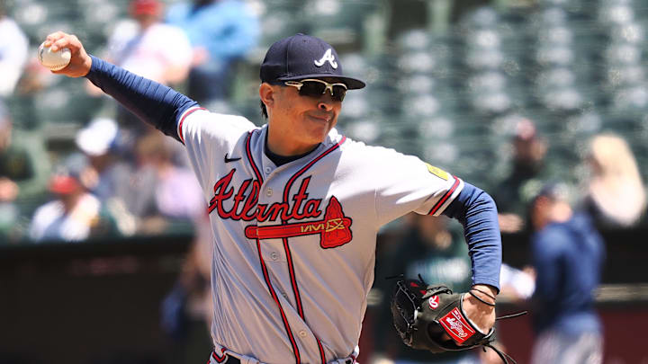 May 31, 2023; Oakland, California, USA; Atlanta Braves relief pitcher Jesse Chavez (60) pitches the